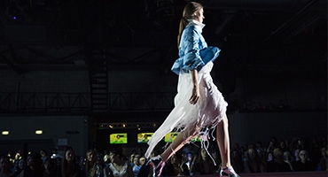 Istituto Secoli climbs on stage with Moncler